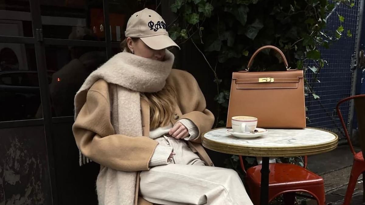 Угги – трендовая обувь зимы: вдохновляющие образы от модных трендсеттеров Угги – трендовая обувь зимы: вдохновляющие образы от модных трендсеттеров