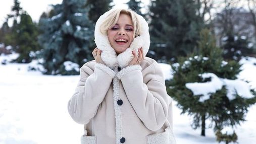 Лілія Ребрик вразила неймовірним зимовим образом у кремовій дублянці