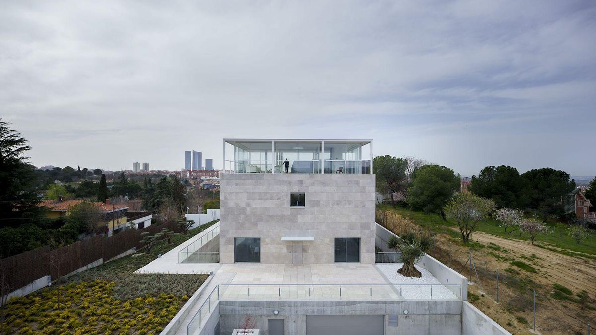 Іспанський мінімалізм: яки виглядає вишуканий дім з фантастичним видом на Мадрид - Дизайн 24