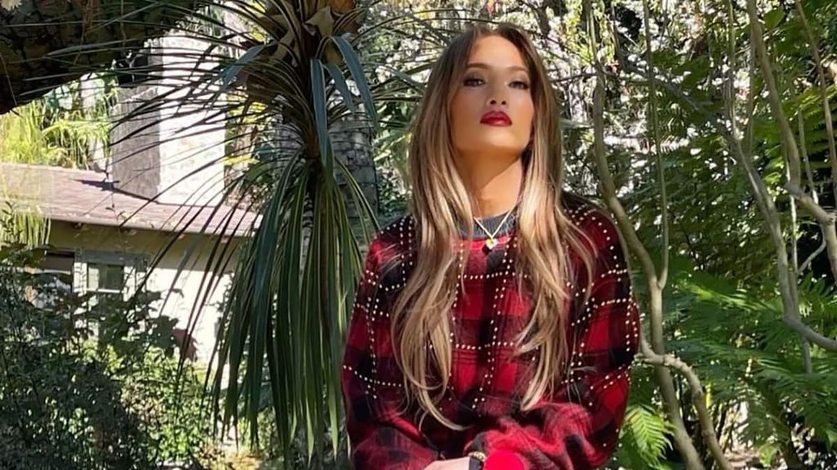 Дженнифер Лопес удивила сеть выходом в клетчатом образе с ног до головы Дженнифер Лопес удивила сеть выходом в клетчатом образе с ног до головы