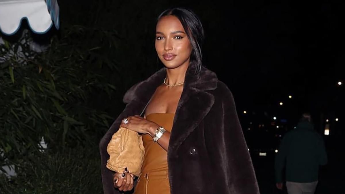 Жасмин Тукс надела кожаный топ и брюки от украинского бренда CULTNAKED Жасмин Тукс надела кожаный топ и брюки от украинского бренда CULTNAKED