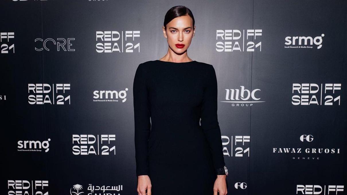 Ирина Шейк призывает сделать пожертвование для помощи украинцам - Fashion Ирина Шейк призывает сделать пожертвование для помощи украинцам - Fashion