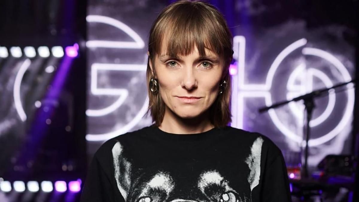 Мы бежали мимо трупов: модель Юлия Хромцова рассказала, как убегала из Ирпеня с котами и собакой - Fashion Мы бежали мимо трупов: модель Юлия Хромцова рассказала, как убегала из Ирпеня с котами и собакой - Fashion