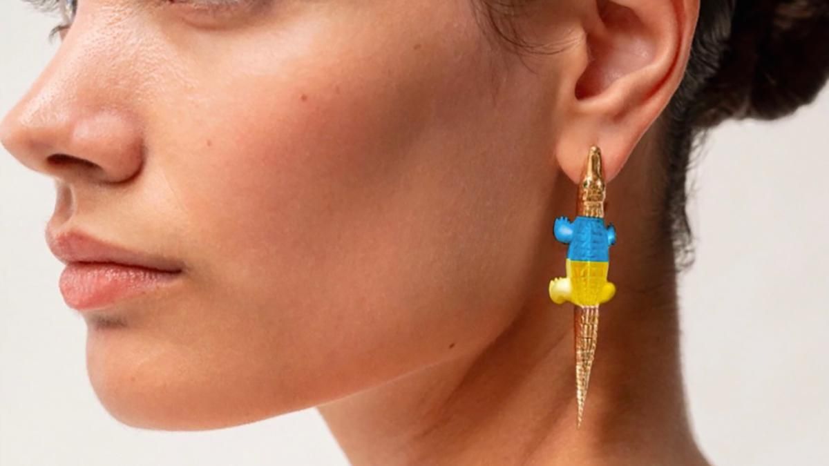 Ювелир из Нидерландов изготовила серьги-аллигаторы из 18-каратного золота в поддержку Украины - Fashion Ювелир из Нидерландов изготовила серьги-аллигаторы из 18-каратного золота в поддержку Украины - Fashion