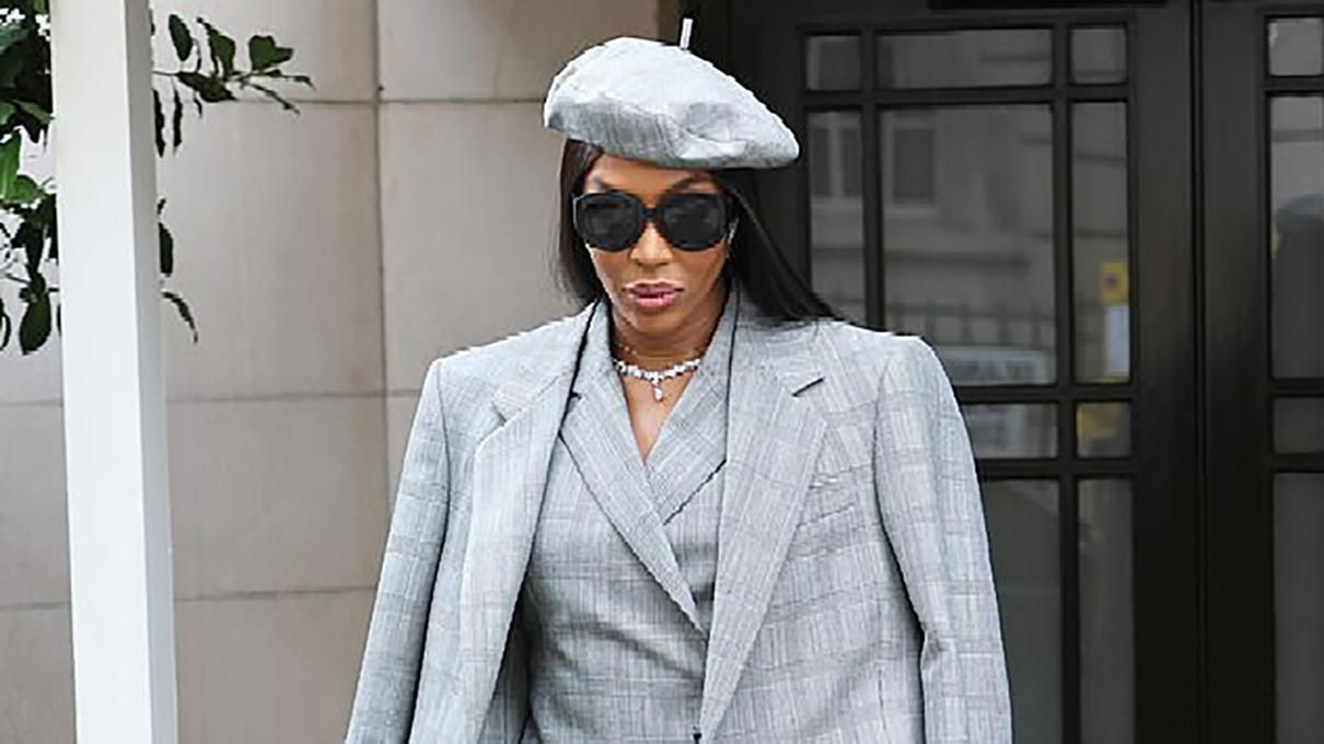 В костюме и берете: Наоми Кэмпбелл вместе с королевской семьей посетила службу в Вестминстере - Fashion В костюме и берете: Наоми Кэмпбелл вместе с королевской семьей посетила службу в Вестминстере - Fashion