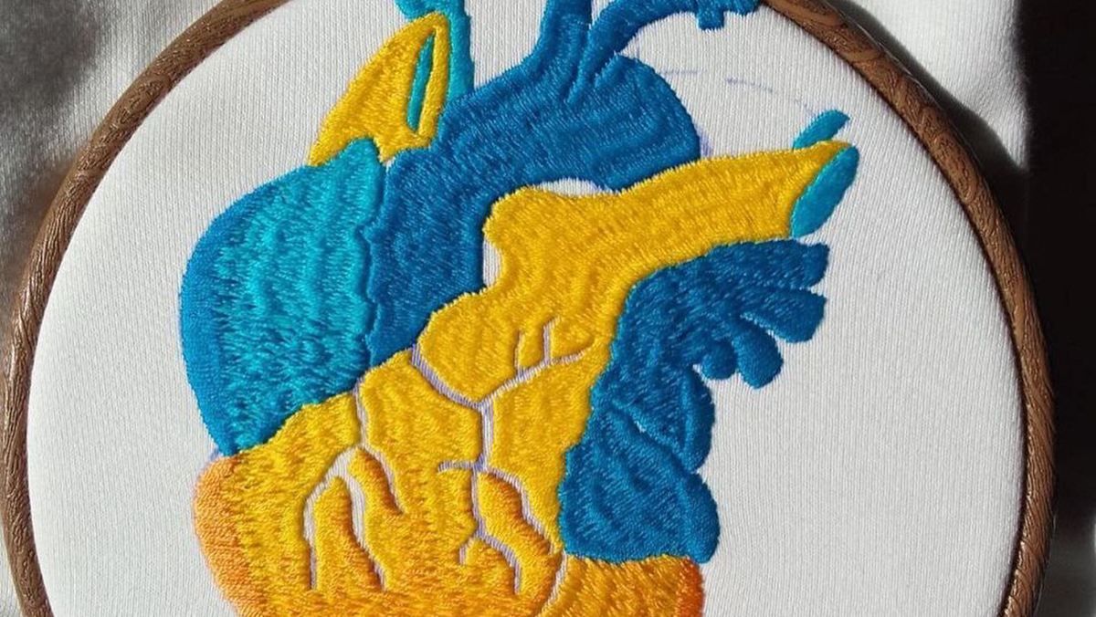 Зібрали понад 20 тисяч євро: український бренд FROLOV долучився до створення бронежилетів - Fashion Зібрали понад 20 тисяч євро: український бренд FROLOV долучився до створення бронежилетів - Fashion