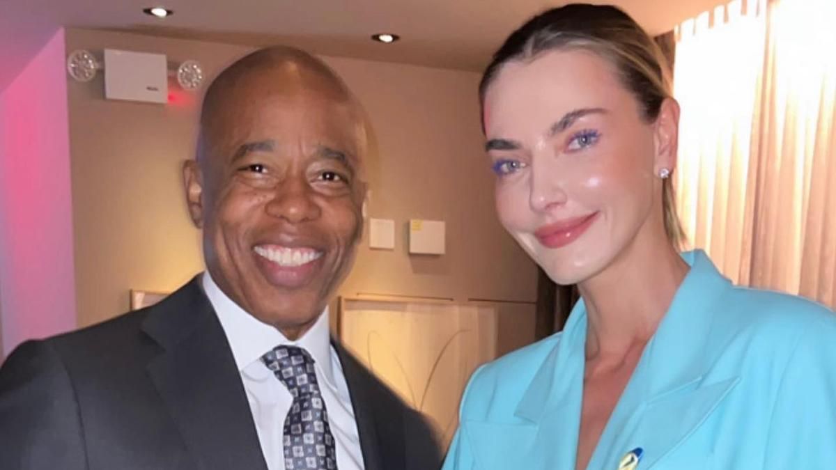 Модель Алина Байкова встретилась с мэром Нью-Йорка и обсудила важные вопросы беженцев - Fashion Модель Алина Байкова встретилась с мэром Нью-Йорка и обсудила важные вопросы беженцев - Fashion