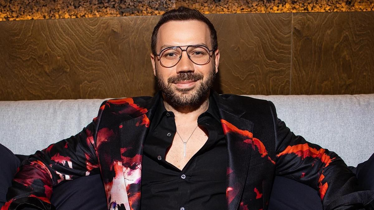 Народжений у час війни: Андре Тан представив новий бренд одягу RDNT - Fashion Народжений у час війни: Андре Тан представив новий бренд одягу RDNT - Fashion