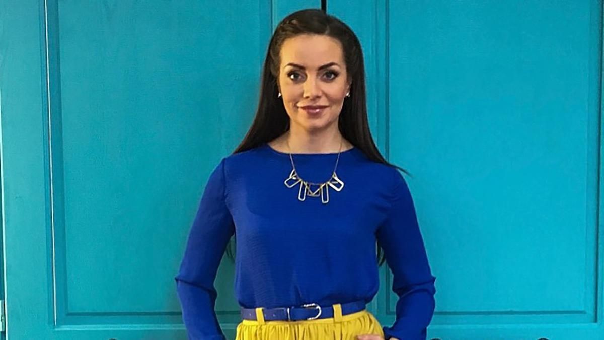 Дружина Міністра оборони України Юлія Зорій з’явилася в синьо-жовтому образі - Fashion