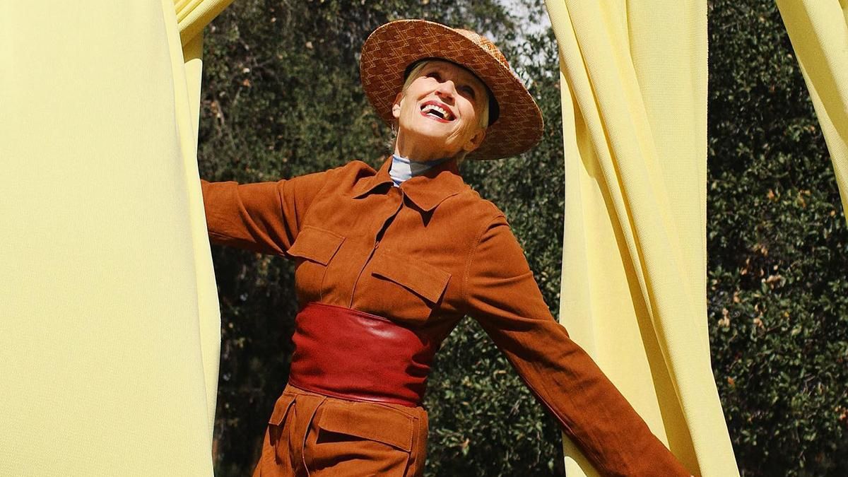 Stand with Ukraine: Мей Маск показала зйомку для українського глянцю L'officiel - Fashion Stand with Ukraine: Мей Маск показала зйомку для українського глянцю L'officiel - Fashion