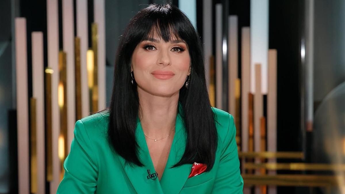 Маша Єфросиніна висміяла російський глянець Maxim, в якому розігрують гречку - 15 апреля 2022 - Fashion Маша Єфросиніна висміяла російський глянець Maxim, в якому розігрують гречку - 15 апреля 2022 - Fashion