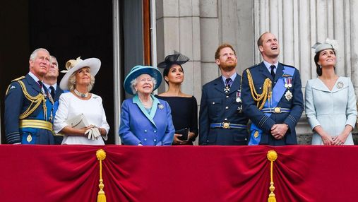 Єлизавета II запросила Гаррі та Меган з'явитися всім разом на балконі Букінгемського палацу