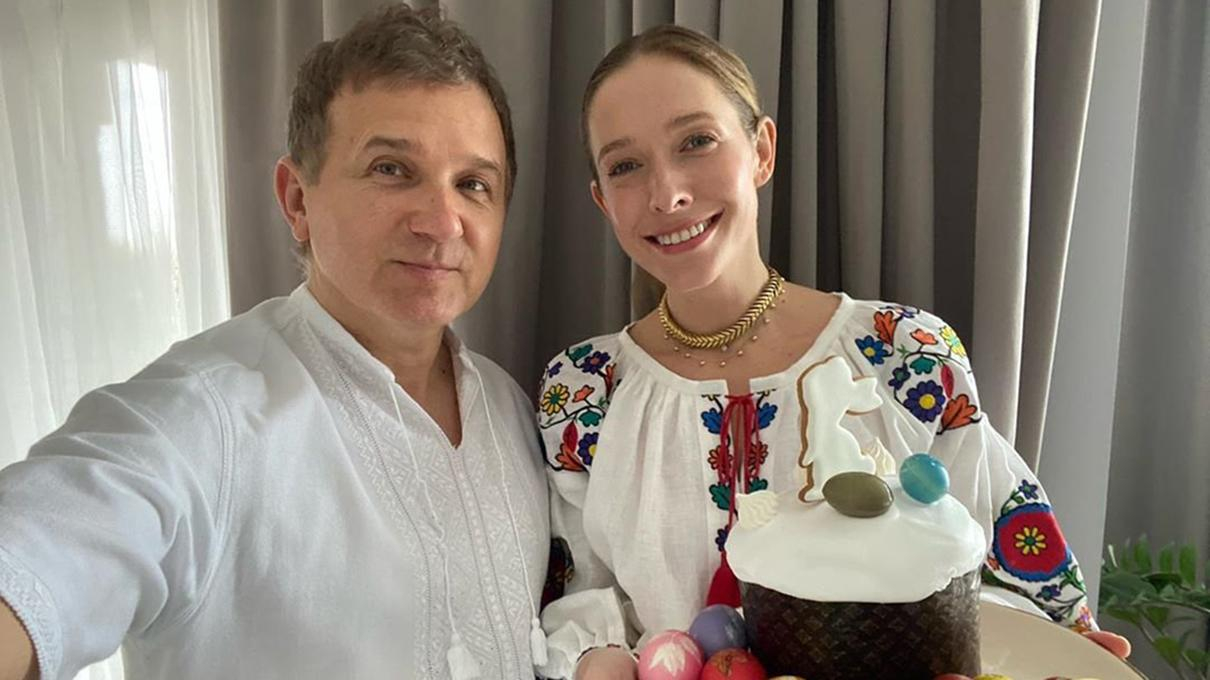 Одеваем вышиванку на Пасху: с чем носить традиционный элемент гардероба – стильные образы - Fashion