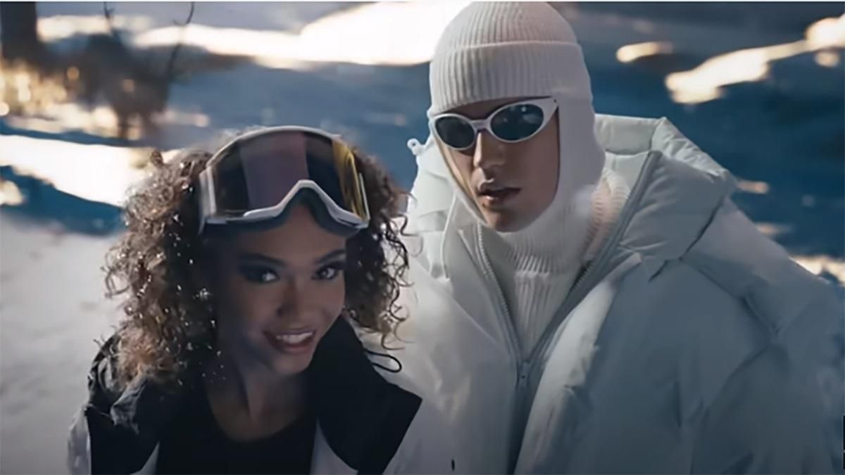 Джастин Бибер снялся в собственном клипе в балаклавах от украинского бренда Bevza - Fashion Джастин Бибер снялся в собственном клипе в балаклавах от украинского бренда Bevza - Fashion