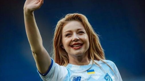 Тина Кароль спела гимн Украины во время матча Динамо – Базель в Швейцарии: мощное видео