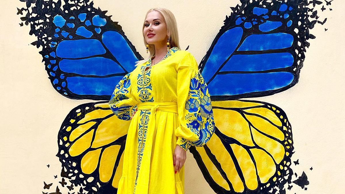 Вышиванки – отражение души украинской нации  Екатерина Бужинская в роскошном вышитом платье - Fashion