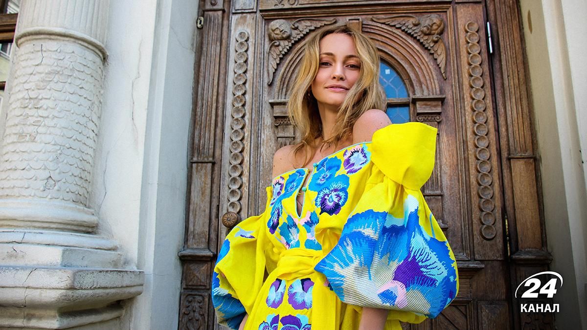Юлія Магдич створила патріотичну колекцію вишиванок у синьо-жовтих кольорах  розкішні фото - Fashion