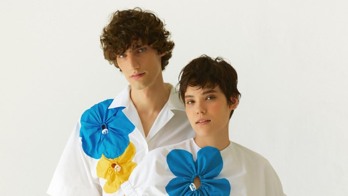 Маріанна Сенчіна запустила благодійну колекцію футболок з синьо-жовтими квітами - Fashion