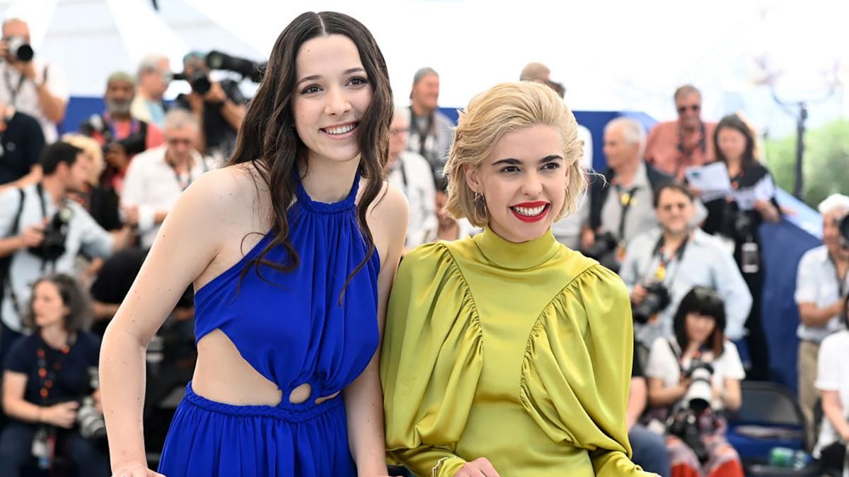 Румунські акторки підкорили Каннський кінофестиваль жовто-синіми образами красиві кадри - Fashion Румунські акторки підкорили Каннський кінофестиваль жовто-синіми образами красиві кадри - Fashion