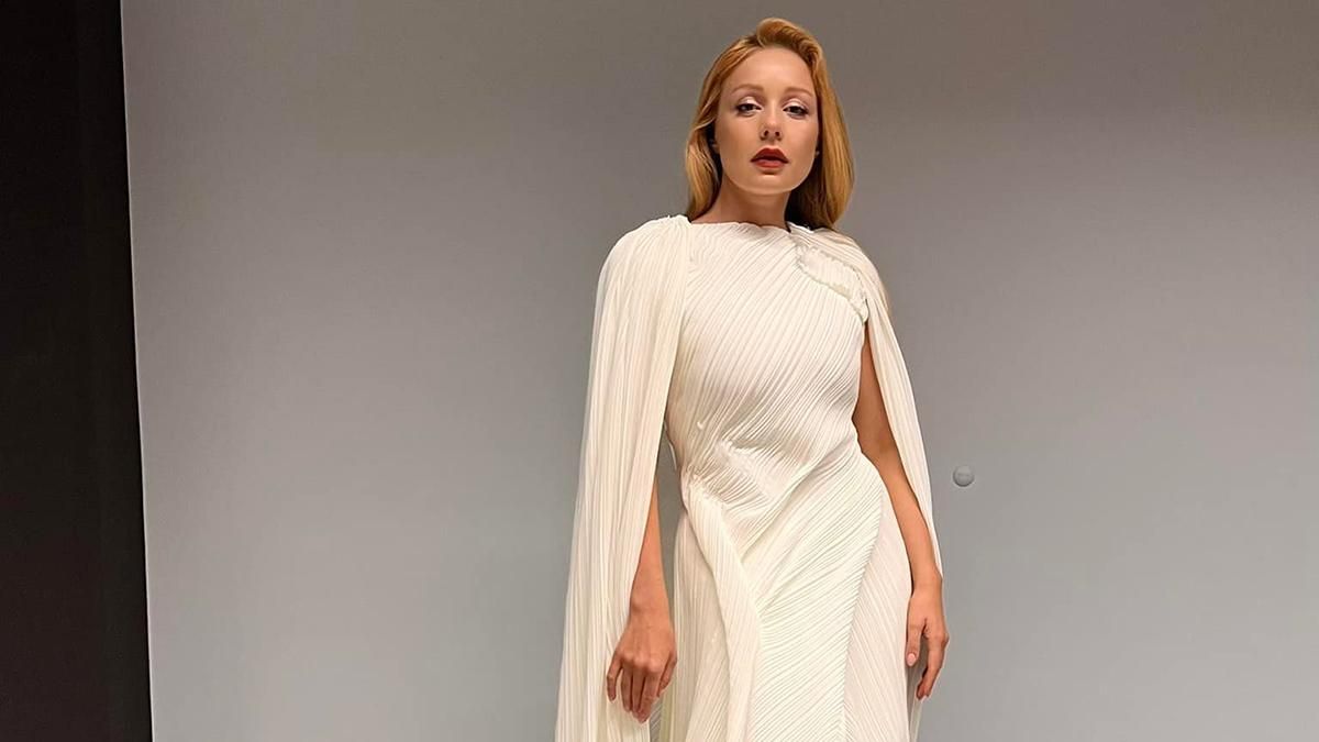 Тіну Кароль критикують за кутюрну сукню, яку вона обрала для благодійного концерту - Fashion