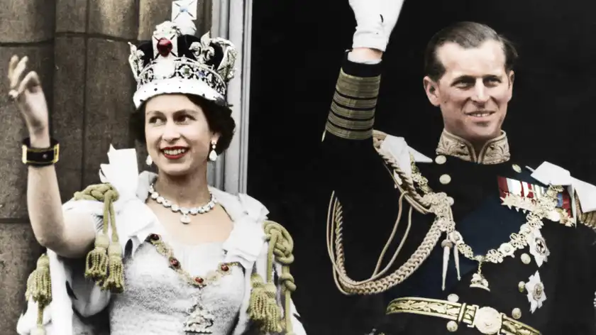 Історична сукня  британці зможуть побачити коронаційне плаття Єлизавети II - Fashion