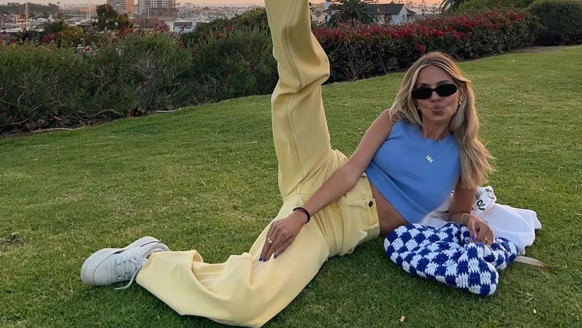 Колір свободи і енергії 10 блакитних та жовтих речей на літо, які вам сподобаються - Fashion Колір свободи і енергії 10 блакитних та жовтих речей на літо, які вам сподобаються - Fashion