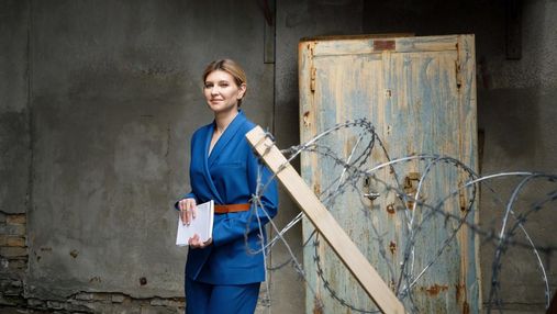 Усміхнена і в костюмі електрик: Олена Зеленська в зйомці та інтерв'ю для Economist