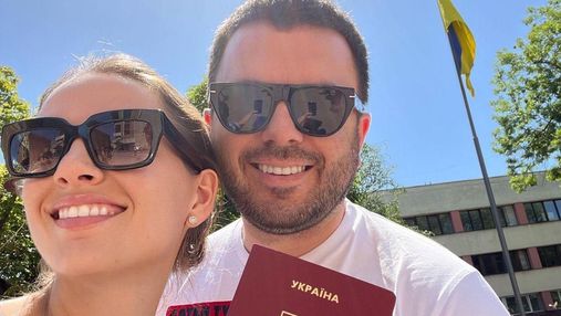 "Тепер за кордон": Григорій та Христина Решетники офіційно стали багатодітними батьками