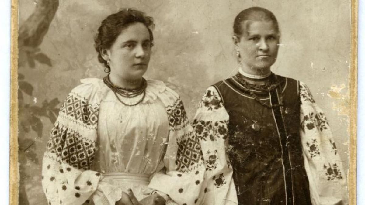 З чого складається український народний костюм  основні складові вбрання - Fashion