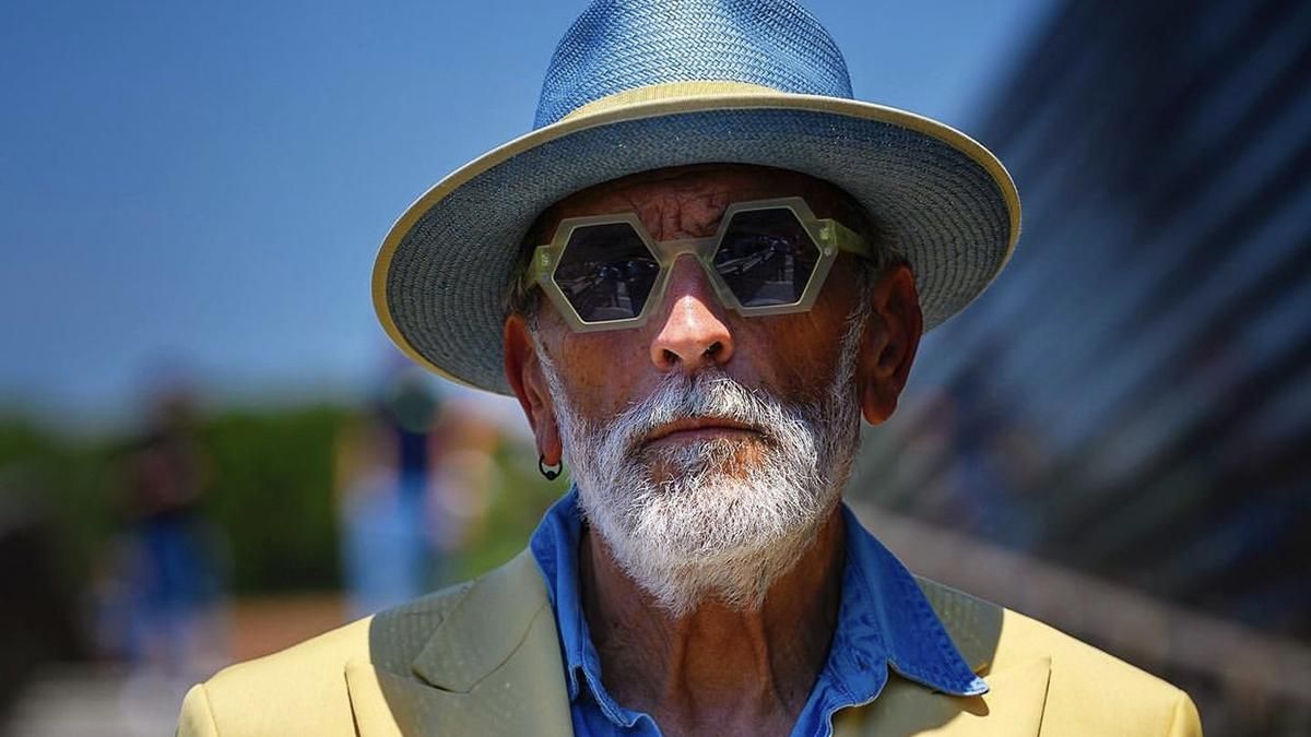 В поддержку Украины стритстайл на улицах Флоренции в сине-желтых цветах - Fashion В поддержку Украины стритстайл на улицах Флоренции в сине-желтых цветах - Fashion