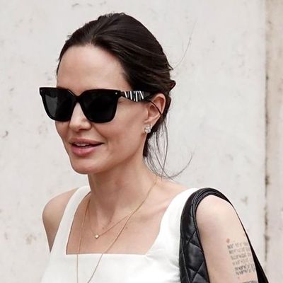 Анджелина Джоли произвела фурор появлением в магазине ZARA: фото с актрисой