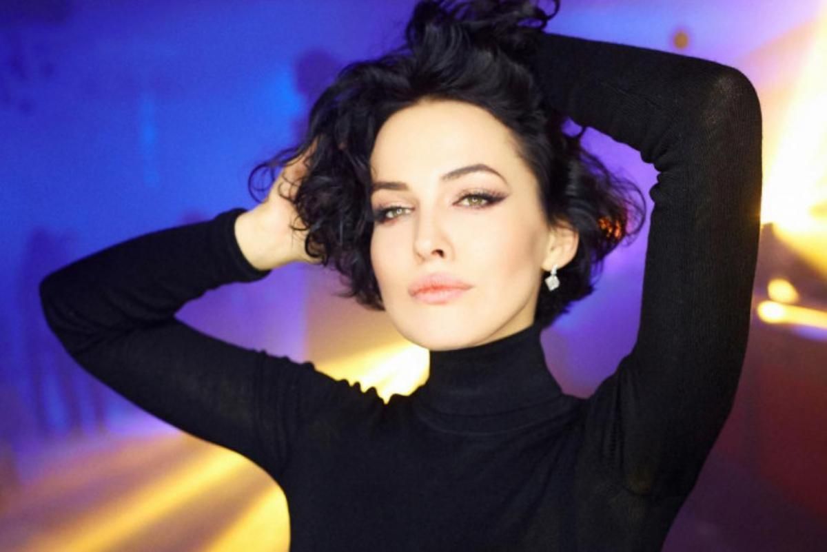 Даша Астаф'єва одягнула вишиванку за 52 тисячі гривень: фото Даша Астаф'єва одягнула вишиванку за 52 тисячі гривень: фото