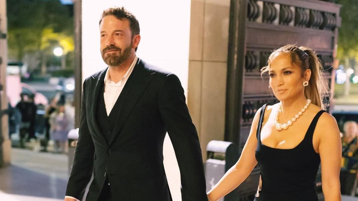 Бен Аффлек та Дженніфер Лопес у Франції Бен Аффлек та Дженніфер Лопес у Франції