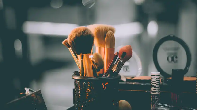 Как почистить кисточки для макияжа