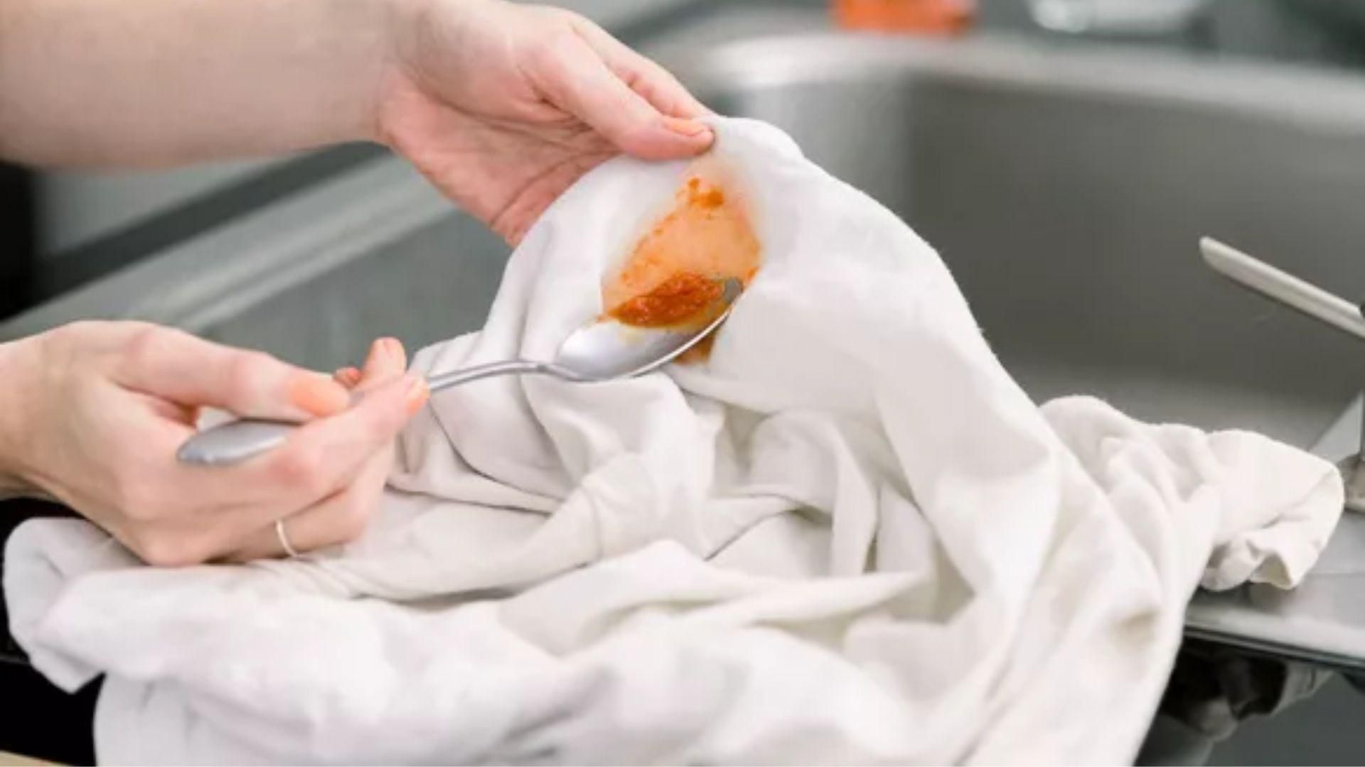 Як відіпрати томат з тканини – 5 кроків до чистоти Як відіпрати томат з тканини – 5 кроків до чистоти