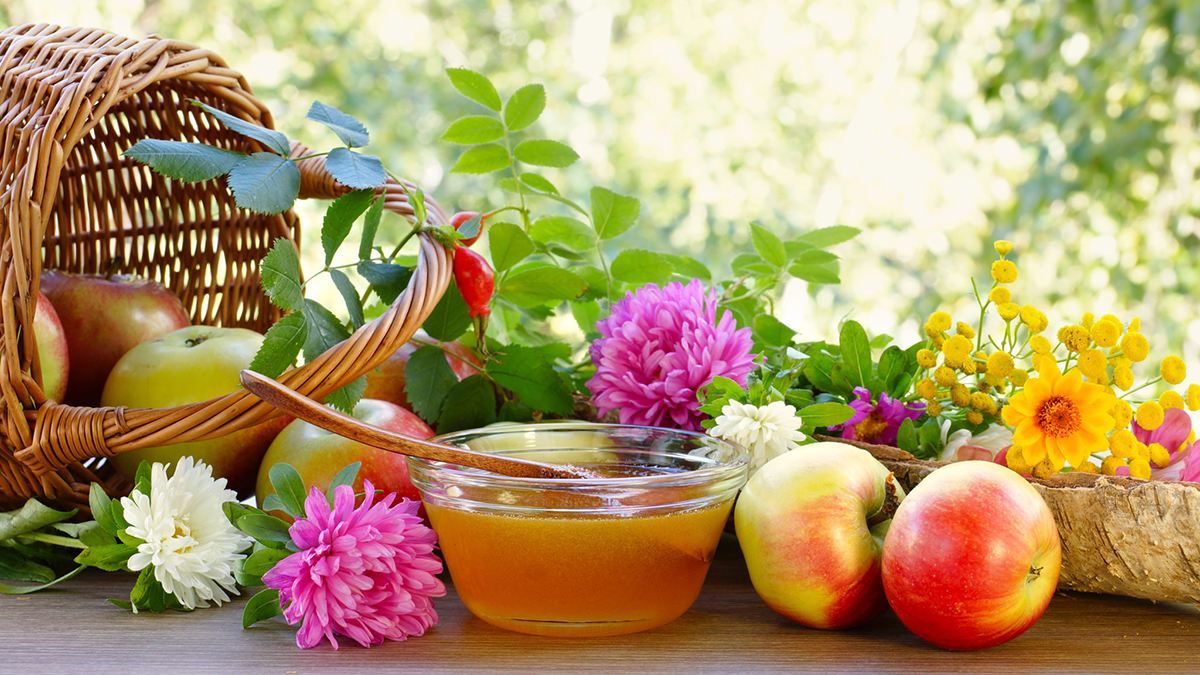 Какие целебные свойства имеет освященный мед Какие целебные свойства имеет освященный мед