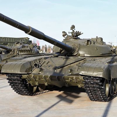 Недавно белоруссия представила модернизированный основной боевой танк Т-72Б