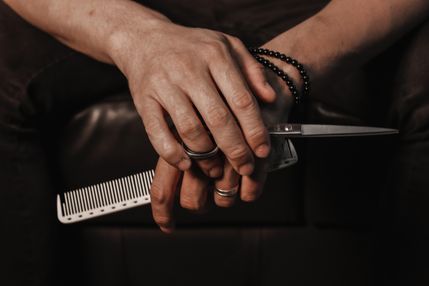 Місячний календар стрижок на вересень: коли будуть сприятливі дні для нової зачіски