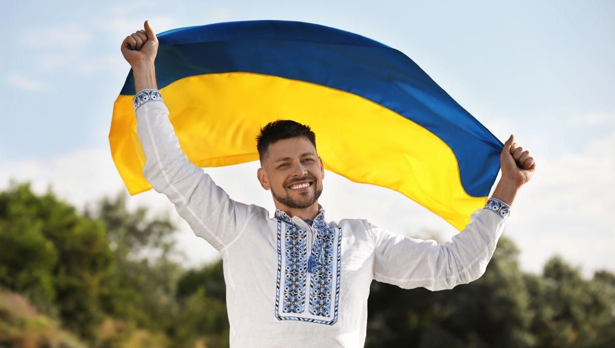 Привітання з Днем прапора України 2022 у віршах та прозі