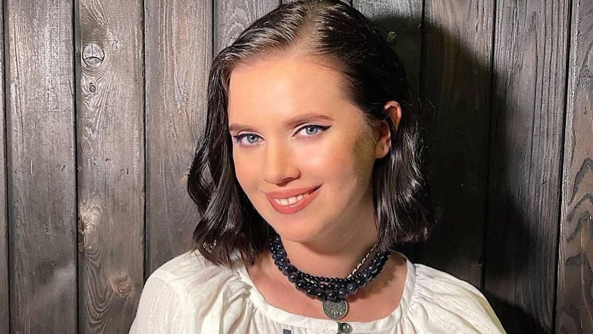 Янина Соколова надела вышиванку Степана Бандеры Янина Соколова надела вышиванку Степана Бандеры