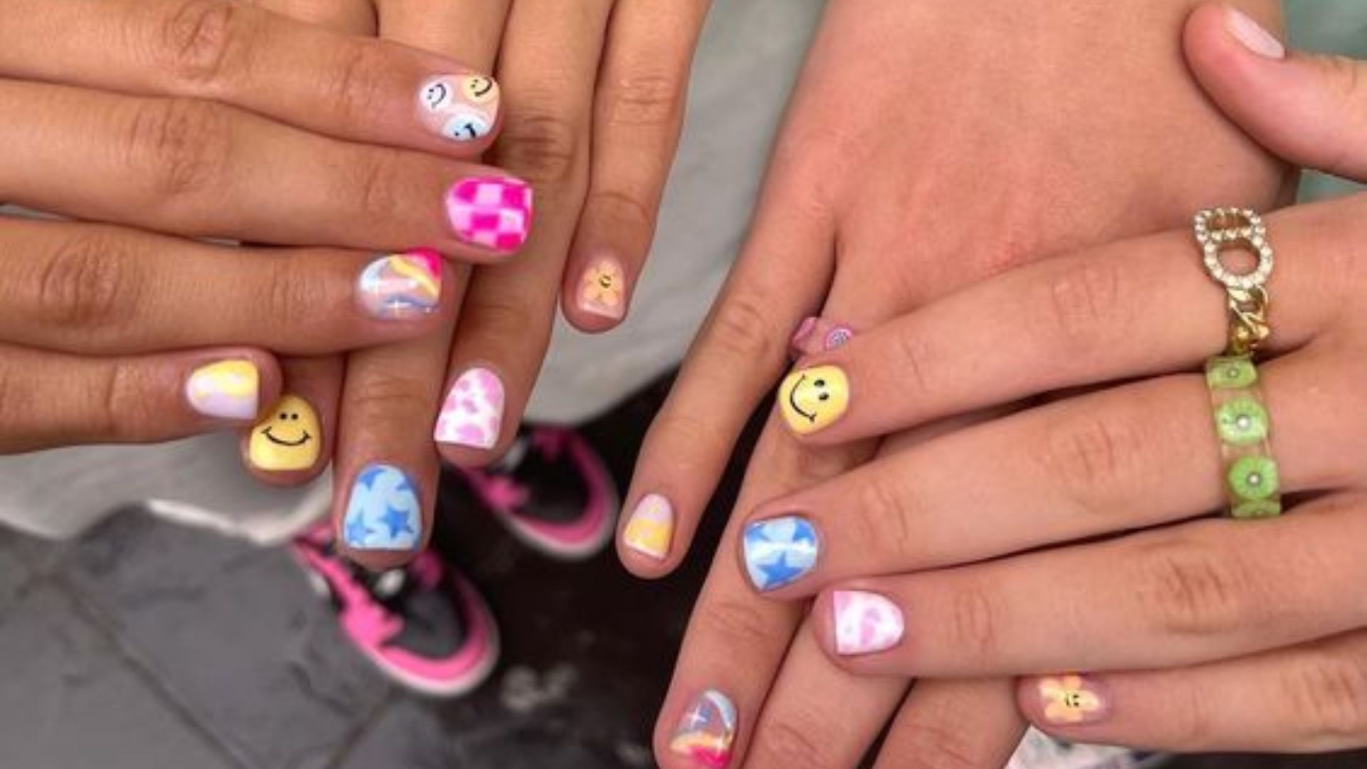 Актуальный маникюр на короткие ногти Актуальный маникюр на короткие ногти