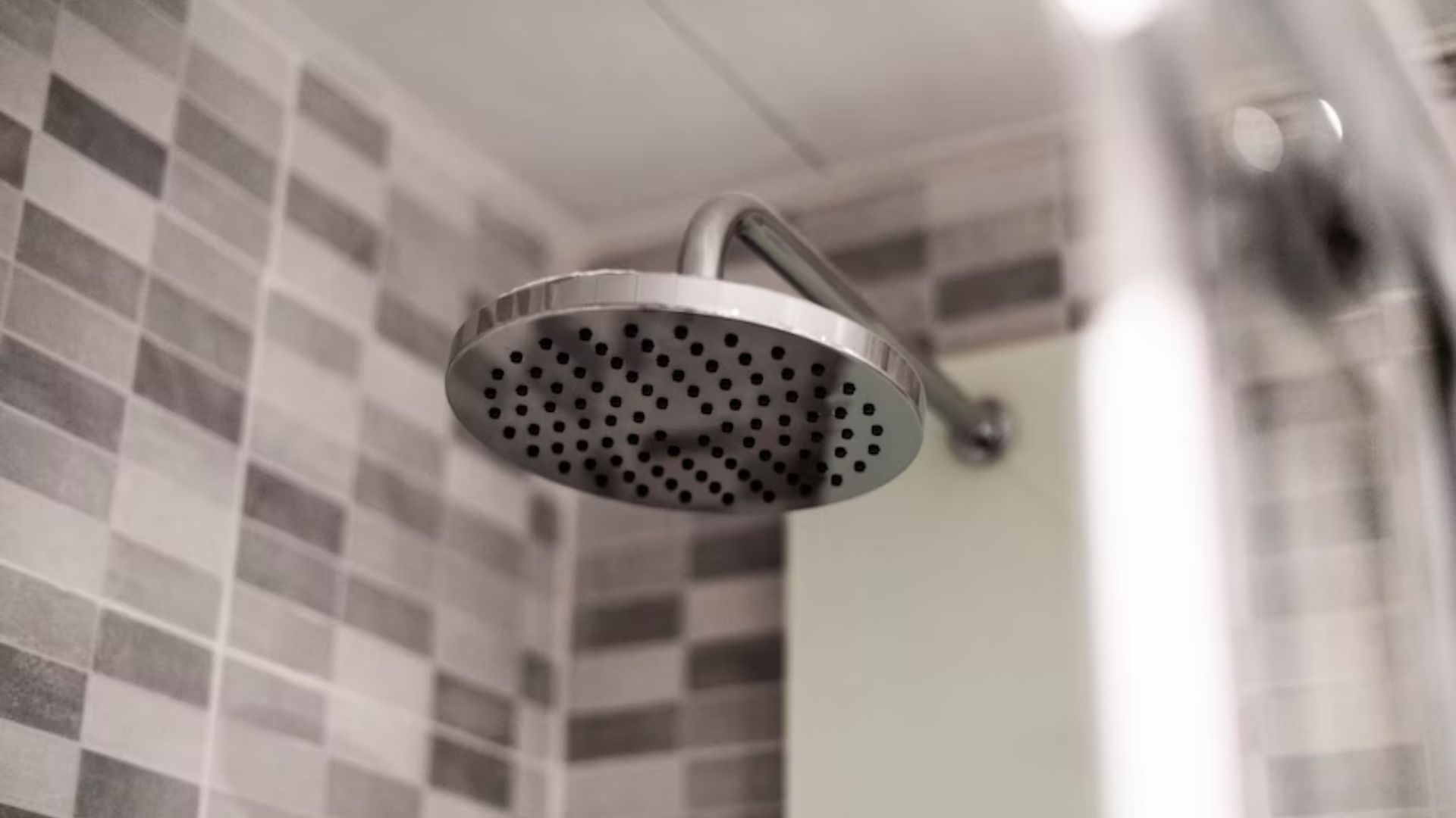 Як почистити душову лійку в ванній - народні методи 
