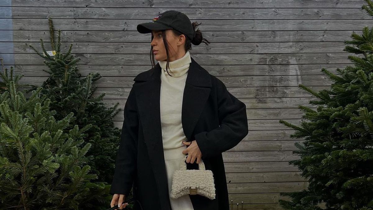 Топ-3 свитера на зиму 2022-2023, которые вам нужно приобрести Топ-3 свитера на зиму 2022-2023, которые вам нужно приобрести