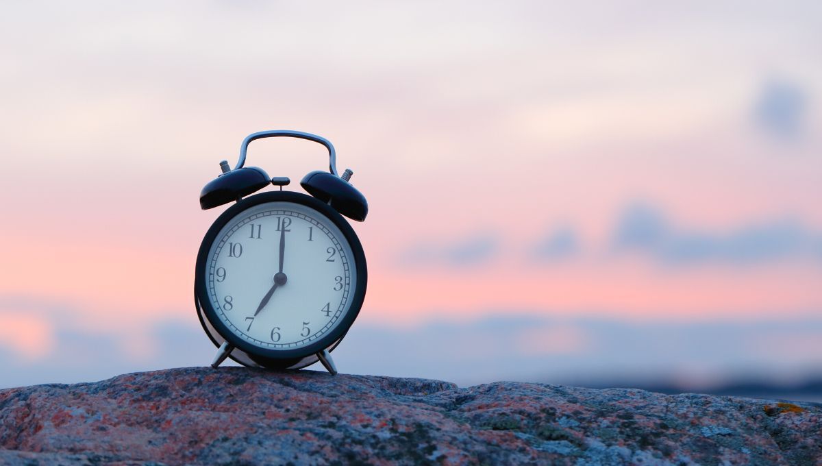 Котра зараз година в Україні 2022 – коли перевели годинники на зимовий час