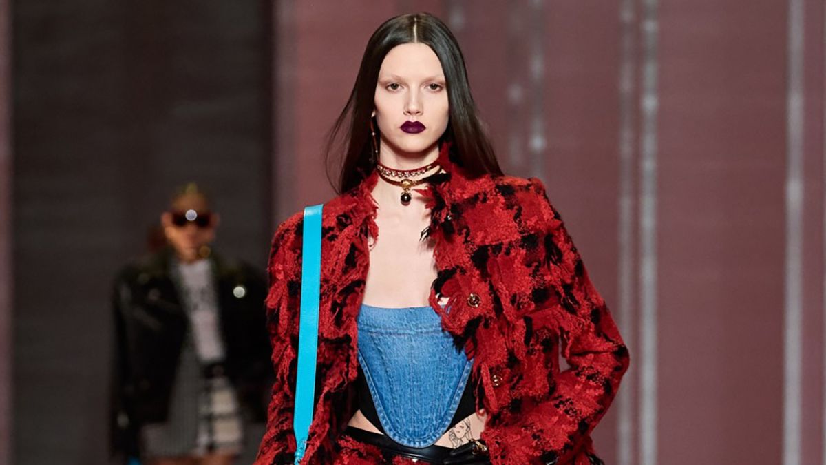 Трендовый костюм осени – твидовый – лучшие изделия дизайнеров Трендовый костюм осени – твидовый – лучшие изделия дизайнеров