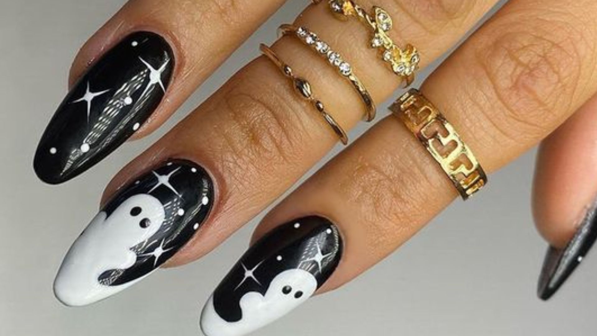 Какой маникюр сделать на Хэллоуин - 2022 - фото-примеры к празднику Какой маникюр сделать на Хэллоуин - 2022 - фото-примеры к празднику