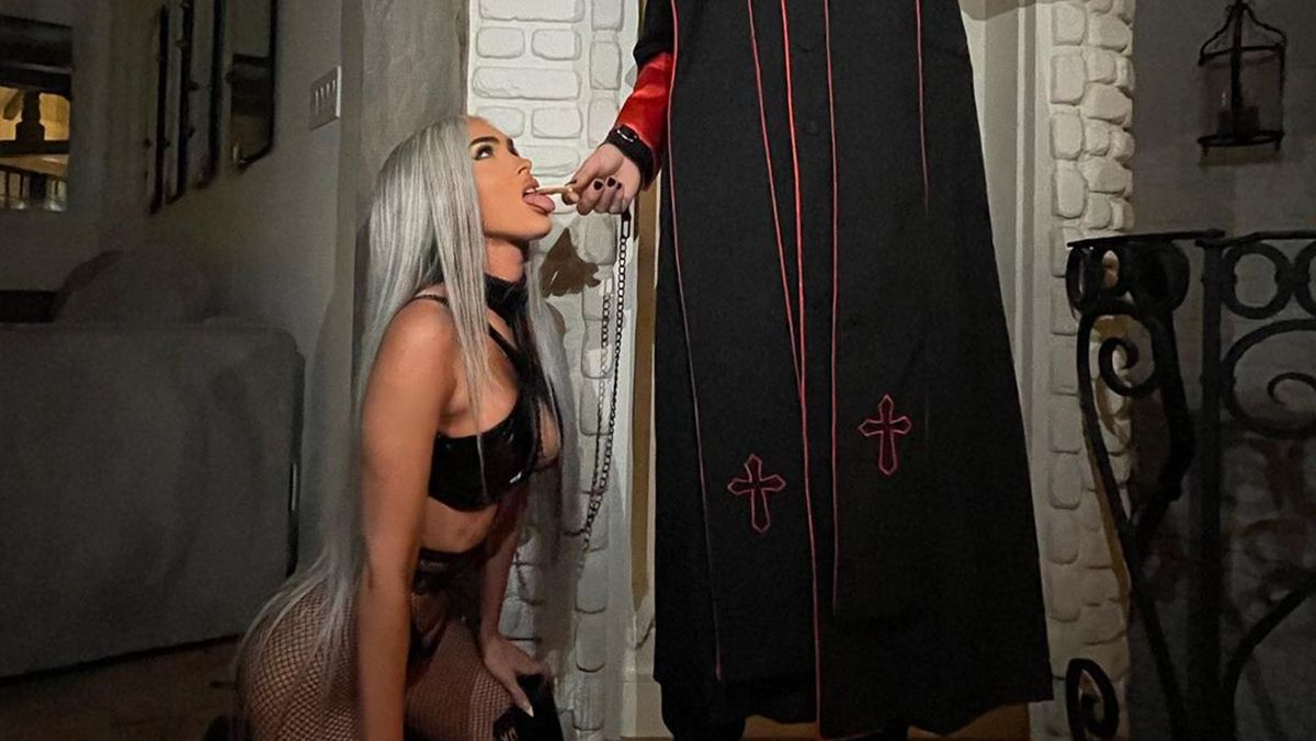 Меган Фокс і Колсон Бейкер поглумилися над християнством Меган Фокс і Колсон Бейкер поглумилися над християнством