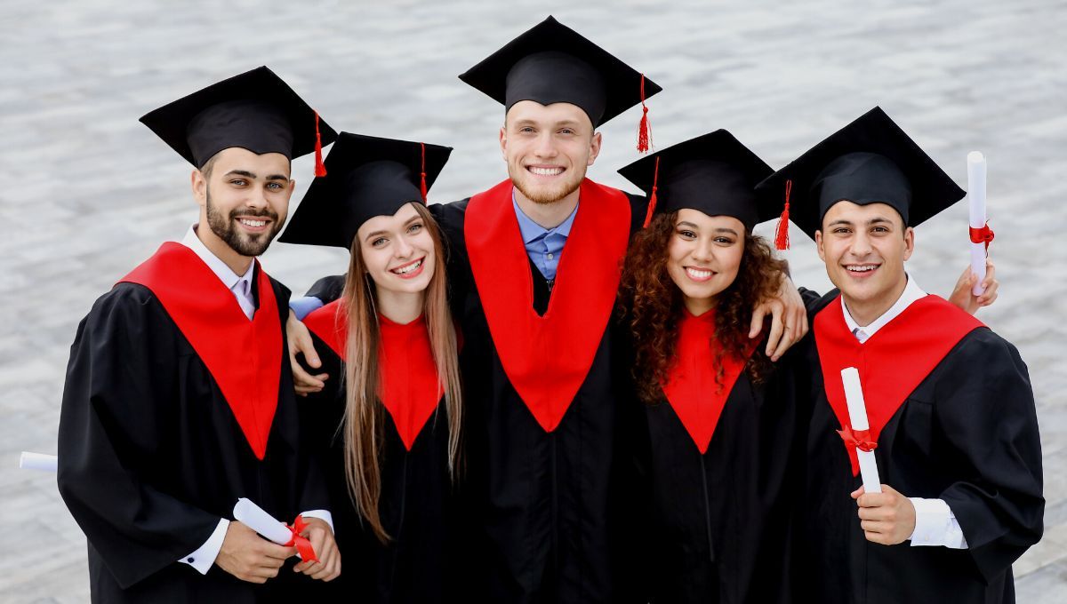 Картинки с Днем студента 2022 – поздравления с праздником Картинки с Днем студента 2022 – поздравления с праздником