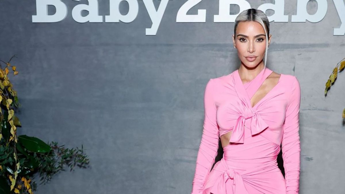 Розовые платья - тренд осени 2022 Розовые платья - тренд осени 2022