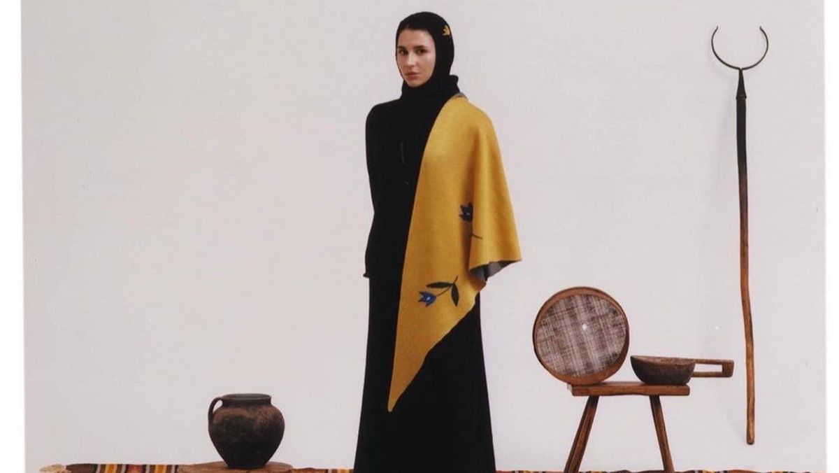 Український бренд створив вбрання з роботами Марії Примаченко